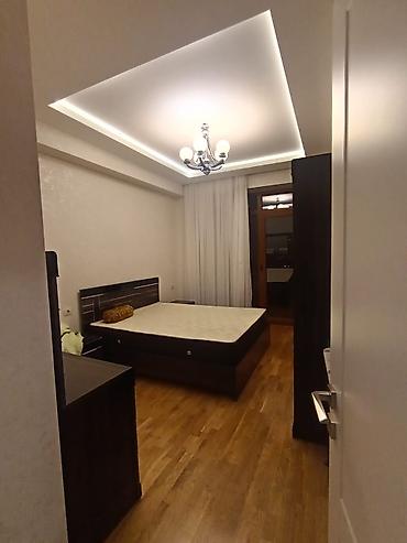 kirayə ev 2024: Mənzildə geniş studio tipli zal-mətbəx Neftciler Ⓜ️su,metroya 3 deg — 7