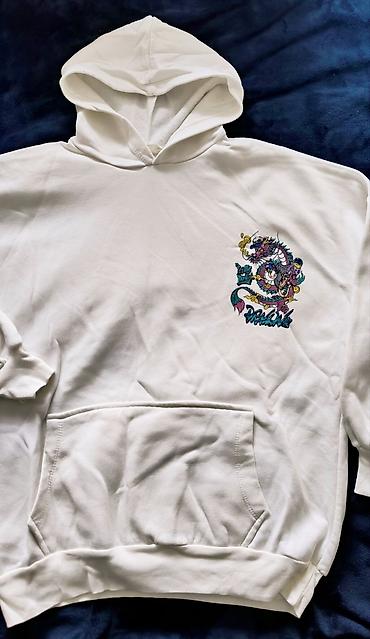 hudi: Ağ oversize hoodie satılır, ölçü S. Az geyinilib, əla vəziyyətdədir — 6