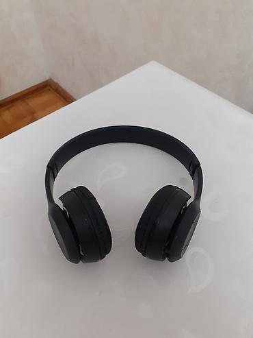azercell mifi modem satilir: Qulaqlıq – simsiz, başüstü (on-ear), qara rəng Xüsusiyyətlər: - — 3