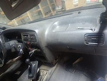 dodge chelenger: Nissan Primera: 1995 г., 2 л, Механика, Бензин, Седан — 2