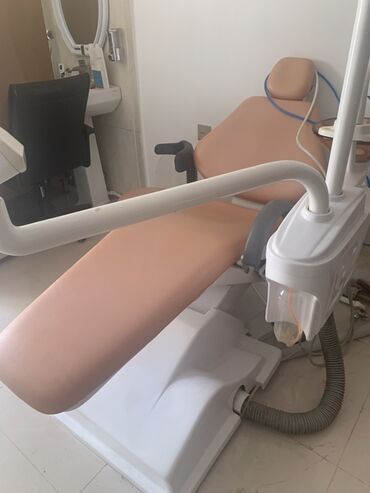 stomatoloji avadanliq: Stomatoloji kreslo və unit komplekti - Rəng: açıq narıncı oturacaq və