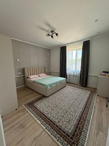 Продажа коттеджей и домов: Срочно продается дом 5-коматный дом Район:Кок-жар Площадь — 1