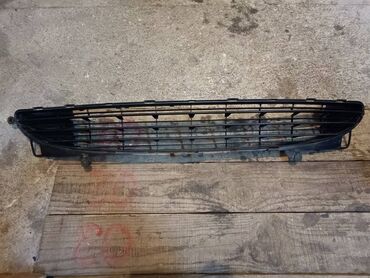 Auto delovi: Maska za Peugeot 307 model od 2001 do 2008god sa tragovima farbanja — 1