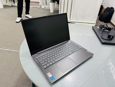 Ноутбуки: Ноутбук, Lenovo, 8 ГБ ОЗУ, Intel Core i3, 15.6 ", Б/у, Для несложных задач, память SSD