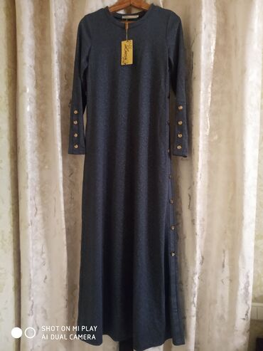 серое платье в пол: Вечернее платье, Классическое, Длинная модель, Трикотаж, С рукавами, M (EU 38), L (EU 40)