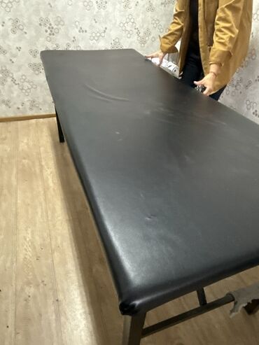 туалет для больных: Продается Массажный/косметологический стол стационарный. - Размеры