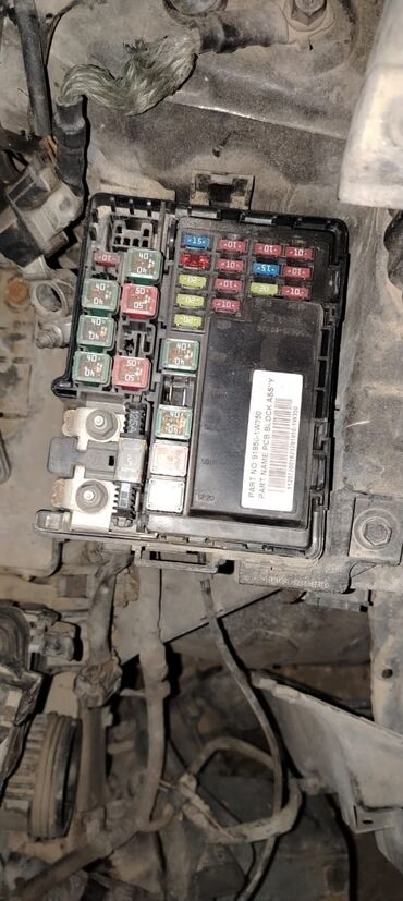 Digər avtomobil ehtiyat hissələri: Kia rio 2011-2015 sedan modelin istenilen hissesi var. Motor 1.4 — 24