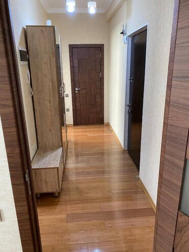 Uzunmüddətli kirayə mənzillər: Sumqayıtda bulvara yaxın,13 mertebeli binanın 12-ci mərtəbəsində — 9