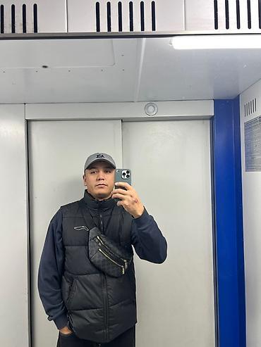 Поясные сумки, бананки: Мужская нагрудная сумка-бананка (сling bag). - Компактная и удобная — 1