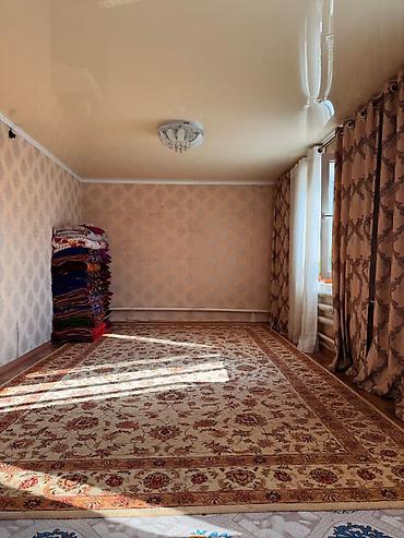 Продажа коттеджей и домов: Просторный дом с отделкой - Планировка: большая гостиная с оконным — 2