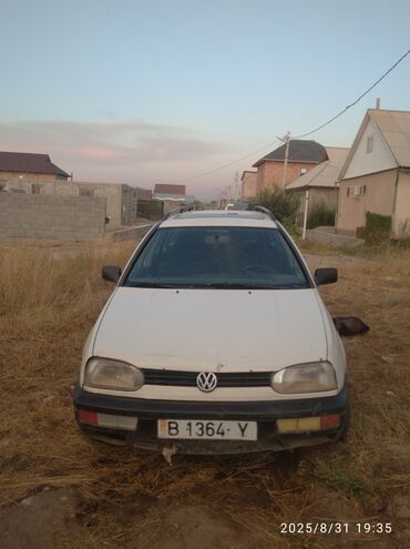Volkswagen: Volkswagen Golf Variant: 1994 г., 1.8 л, Механика, Бензин, Универсал