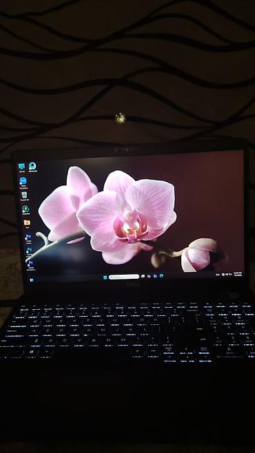 i̇pad mini 7: Dell Latitude 5500 noutbuku - Ekran: 15.6" Full HD (1920x1080) mat — 3