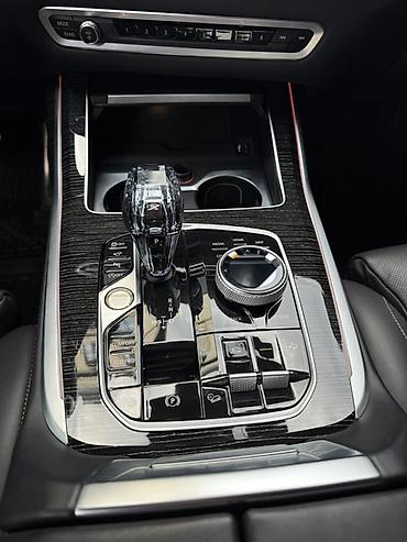 bmw машина: BMW X7: 2021 г., Автомат, Бензин, Внедорожник — 7