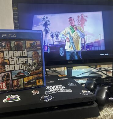 gta baki: 🎮 PlayStation 4 Slim – 500 GB + 2 Pult + 4 Oyun 🔹 Konsol ideal