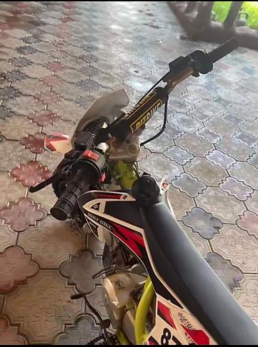Motosikletlər: Pit bike tipli kiçik ofrood motosiklet Xüsusiyyətlər: - Ofrood üçün — 5