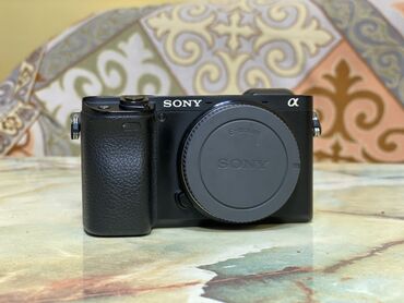 Фотоаппараты: Sony a6400 комплекте 2 батареи объектив sony 24 70 f 4