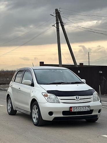 Toyota: Toyota ist: 2003 г., 1.3 л, Автомат, Бензин, Хэтчбэк — 4