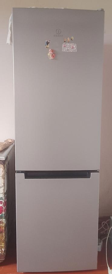 paltaryuyan masin ucuz qiymete: Indesit iki qapılı soyuducu (aşağıda dondurucu) - Rəng — 2