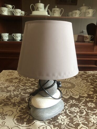 Stol lampaları: Lampa teze islenmiyib