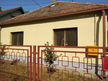 Kuće na prodaju: 350 kv. m, 6 soba — 23