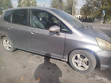 eafc 25: Honda Fit: 2004 г., 1.5 л, Вариатор, Бензин, Хэтчбэк — 4