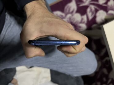 Xiaomi: Xiaomi Mi 8, 64 GB, rəng - Mavi, 
 Barmaq izi — 6