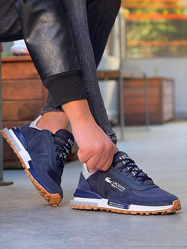 Patike: Lacoste patike veličine 44 veličine
za samo
5299 din — 3