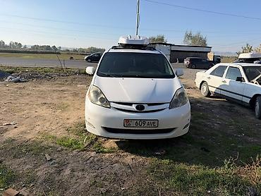 прицеп легкового автомобиля: Toyota Sienna: 2008 г., Газ, Минивэн — 3