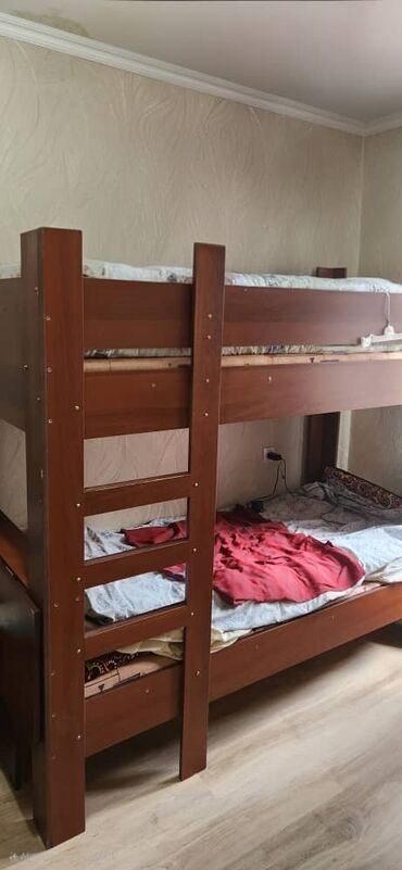 ярусная кровать: Двухъярусная кровать из массива дерева - Материал: древесина (тон
