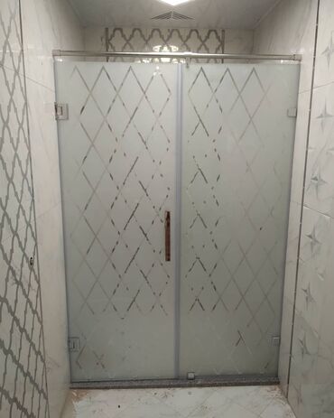 Duş kabinaları, arakəsmələr: Yeni Üstü açıq kabina, Künc üçün, Ödənişli çatdırılma — 10