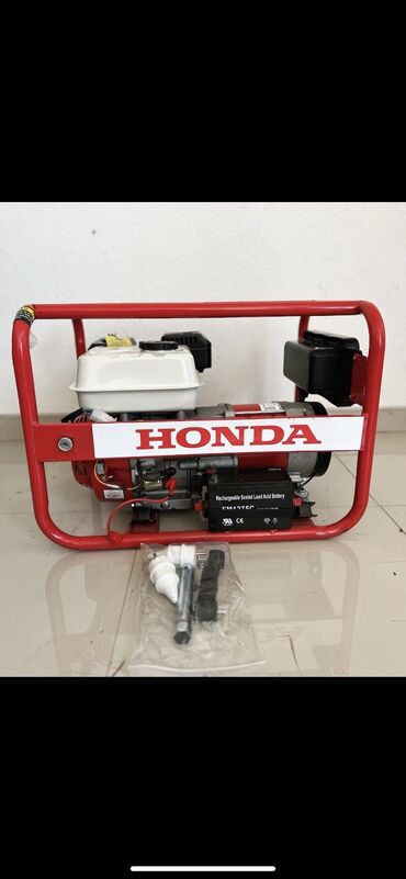 Generatori: Kvalitan i nov Agregat Honda 4,2 kw Motor je monofazni na čisti