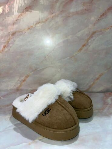 Ugg obuća: Ugg papuče, bоја - Bež, 38 — 8