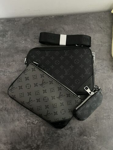 галстук киры йошикаге купить: Сет из трех аксессуаров Louis Vuitton в цветах Graphite/Monogram