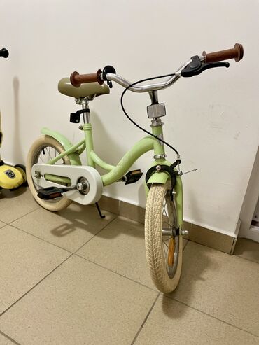 bicikla za devojcice: STOY bicikl 14" uzrast 3-5god kupljen u Švedskoj Bicikl je u