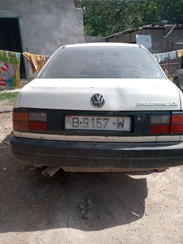 Volkswagen: Volkswagen Passat CC: 1989 г., 1.8 л, Механика, Газ, Седан