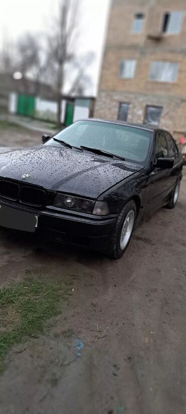 316: BMW 316: 1993 г., 1.6 л, Механика, Бензин, Седан