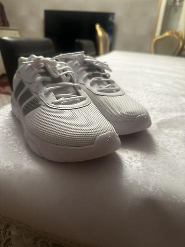 обувь on: Мужские кроссовки, 41, Adidas, Новый, цвет - Белый — 1