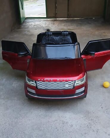 Uşaq üçün elektrik maşınları: Rance rover mawin qiymeti 300man yaxwi veziyyetde tam iwlekdi baha