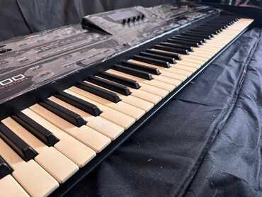 Sintezatorlar: Sintezator, Roland — 5