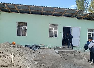 single room flat: 3 сотик 5 комната жаны салынган уй дарбаза ворота бар суу свет бар — 1