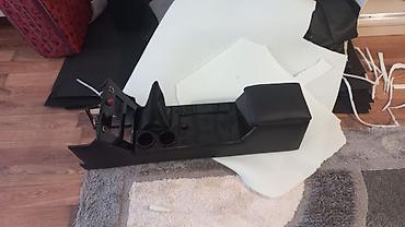 2106 salon: Avtomobil üçün mərkəzi konsol/torpedo tuneli VAZ 2106 üçündür. 

- — 3