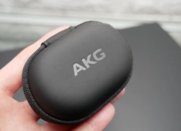 кейсы для наушников: Наушники Akg
