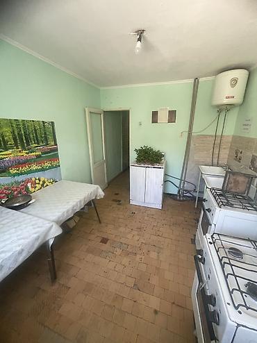 flat osh: 1 комната, 12 м², ул. Московская / Ибраимова Гостиничный тип, 2 этаж, Косметический ремонт — 4