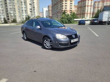 volkswagen микроавтобус: Volkswagen Jetta: 2.5 л | 2005 г. Седан