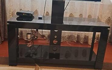 aydınoğlu mebel: Qara rəngli TV stendi - Material: parlaq şüşə/metal kombinasiyası - — 1