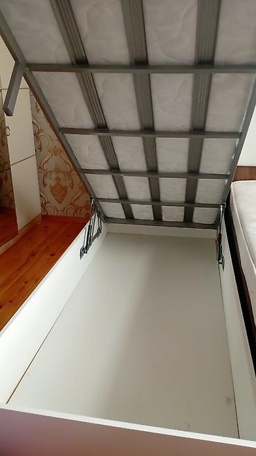 usaq ucun matras: Yataq dəsti – tək nəfərlik, qaldırılan mexanizmlə Yaxşı vəziyyətdədir — 2