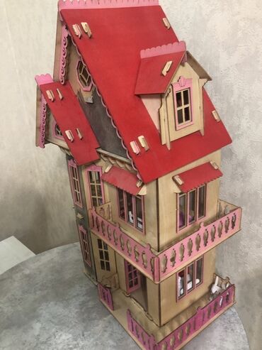 Игрушки: Деревянный кукольный домик с двумя этажами и мансардой. Высота -72 см at lalafo.kg — 2 Игрушки: Деревянный кукольный домик с двумя этажами и мансардой. Высота -72 см — 2
