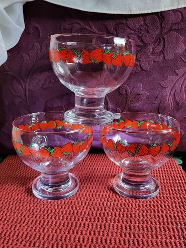 Čaše: Case vintaz za poslastice nove,nemacke. Case za poslastice komada 3 — 1