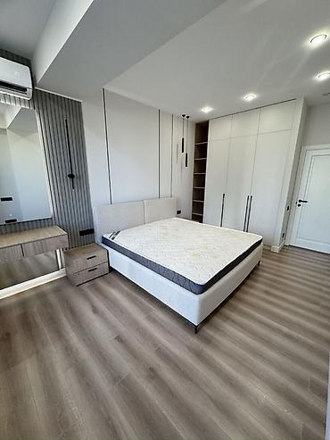 Продажа квартир: 2 комнаты, 80 м² — 4