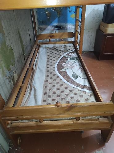 bunk bed: Двухъярусная кровать материал дерево ширина 85 длина 1,90 цена 10000 — 3